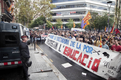 La manifestació ha acabat davant la seu nacional de CiU al carrer Còrsega  ROBERT BONET